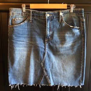 NWT Universal Thread Denim Skirt Sz 16